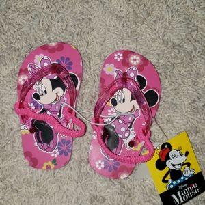 👌Kids minnie mouse flip flops.